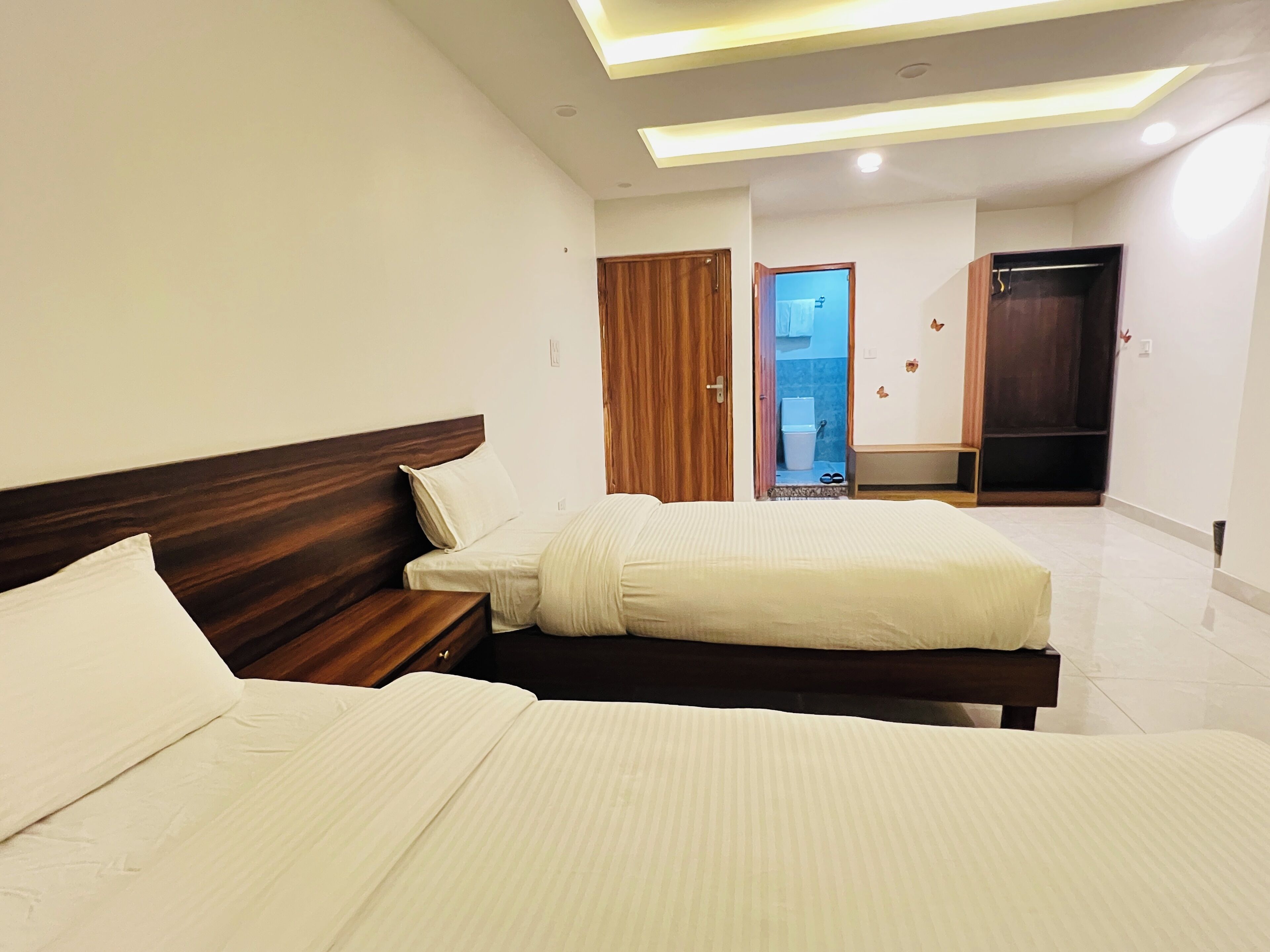 Chambre Deluxe avec lits jumeaux, balcon, vue sur la montagne | Bureau, accès au Wi-Fi (inclus)