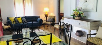 Koshi's Lotus Room, Ella