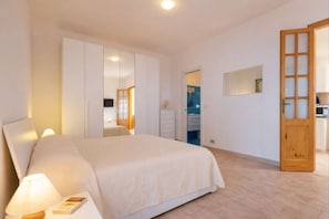 1 bedroom, bed sheets - Erato Holiday by the Sea and Nature in Capoliveri (Capoliveri)