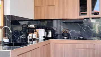 Vila Mewah, 2 kamar tidur, dapur kecil, pemandangan kolam renang | Dapur pribadi