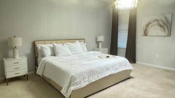 4 bedrooms, iron/ironing board, free WiFi, bed sheets