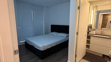 2 habitaciones, tabla de planchar con plancha y wifi