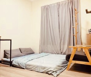 1 bedroom, desk, WiFi, bed sheets