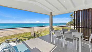 Departamento, vista a la playa | Restaurante al aire libre