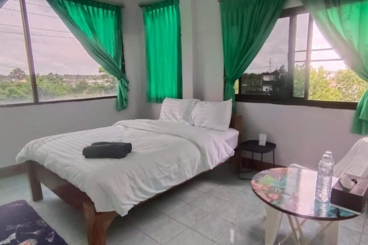 Standard-Doppelzimmer, Stadtblick