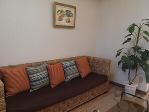 Double Room, Non Smoking | Ruang tamu