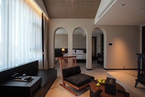 Luxury Suite | Blackout drapes, soundproofing, iron/ironing board, free WiFi - CHUN LIN BOUTIQUE HOTEL (Dali)