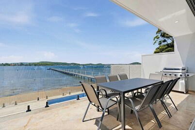 Saltwater by Coast Hosting