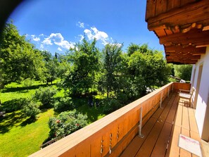 Terrace/patio - Vacation apartment Bergblick 45 sqm for 1-2 persons, quiet central location (Grassau)