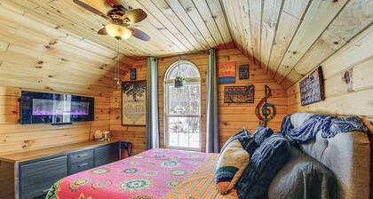 Family Cabin! Close to Greenbrier River & Snowshoe
