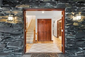 Interior - Cozy & Rustic Lakefront Escape for Families (Woodinville)