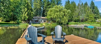 Cozy & Rustic Lakefront Escape for Families