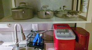 Fridge, microwave, stovetop, dishwasher - Home Away From Home! Beautiful Private Guest House (Centennial)