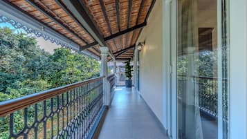 Luxury Villa, Garden View | Property grounds