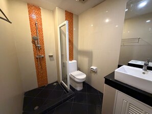 Apartment, 1 Bedroom, Smoking, Balcony | Bathroom - Modern Studio With Balcony & Pool - Pratumnak Hill (Pattaya)