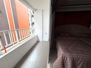 Apartment, 1 Bedroom, Smoking, Balcony | Balcony - Modern Studio With Balcony & Pool - Pratumnak Hill (Pattaya)