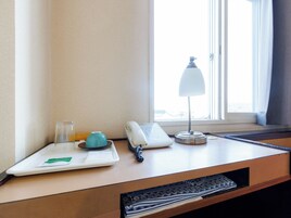 Quarto solteiro, para não fumantes | Wi-Fi de cortesia
