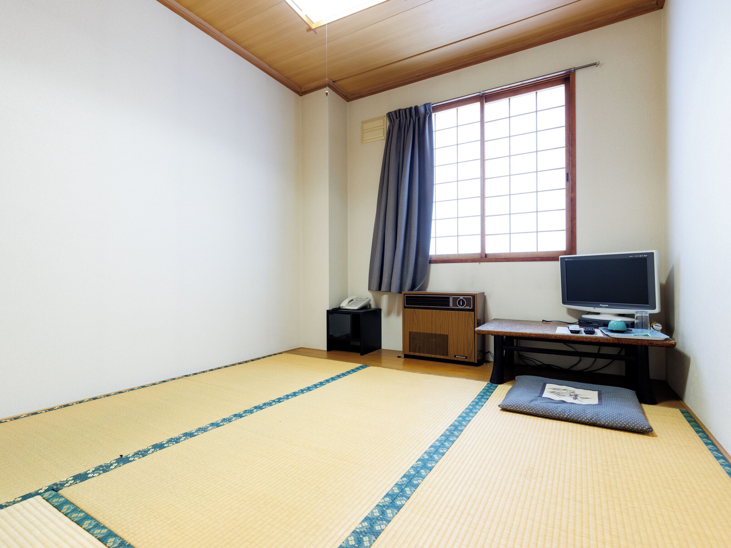 Quarto Twin em estilo japonês, para não fumantes, banheiro compartilhado | Wi-Fi de cortesia