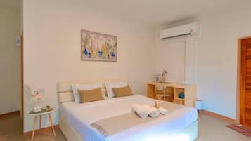 Rabbit 5 (with Bathtub) | Free WiFi