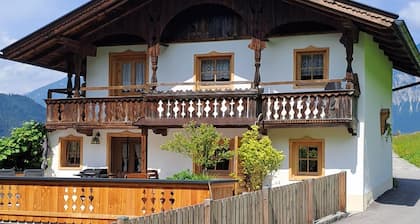 Chalet Anna with terrace and mountain view
