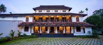 Spacious 5-bedroom hotel in gorgeous Chalakudy with AC