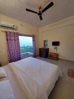 Tabla de planchar con plancha y wifi gratis 