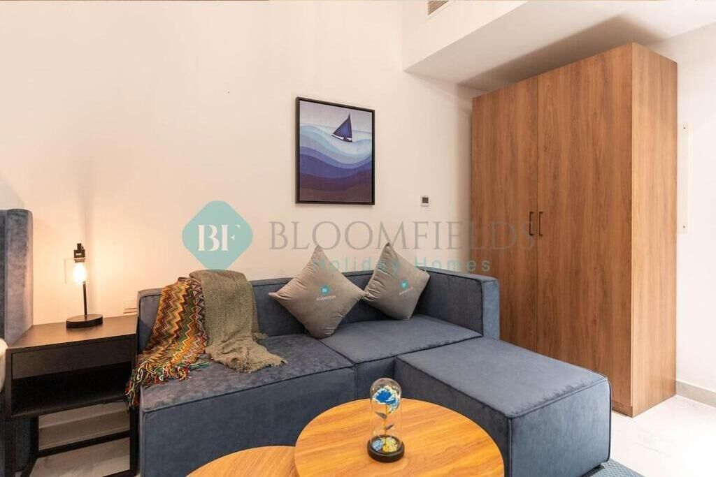 Apartment, Balcony | Living area