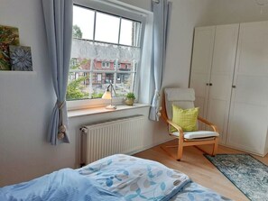 2 bedrooms, WiFi, bed sheets - Vacation apartment at the Heidesee (Faßberg)