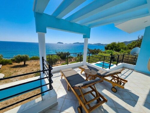 Azzuro View Villa Superb 4-bedroom villa with AC in Palio, Kavala
