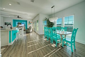 Dining - Private Pool + Beach Access • Game Room | Barking Shark (Port Aransas)