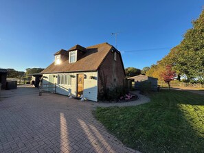 Exterior - Countryside Stay - Ashford Outlet & Eurotunnel (Ashford)