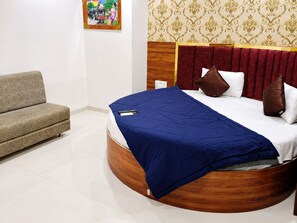 Suite, City View - Hotel Paradise (Ahmedabad)