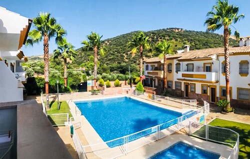 Wunderschönes Haus in Benaojan mit Swimmingpool