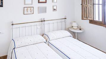 4 habitaciones, tabla de planchar con plancha y wifi gratis