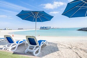 Beach - Island Sands Studio at Pacific (Jazeerat Al Marjan)