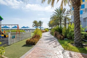 Property grounds - Island Sands Studio at Pacific (Jazeerat Al Marjan)