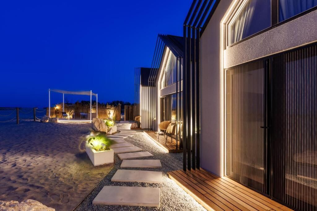 Perhehuvila, merinäköala | Terassi/patio