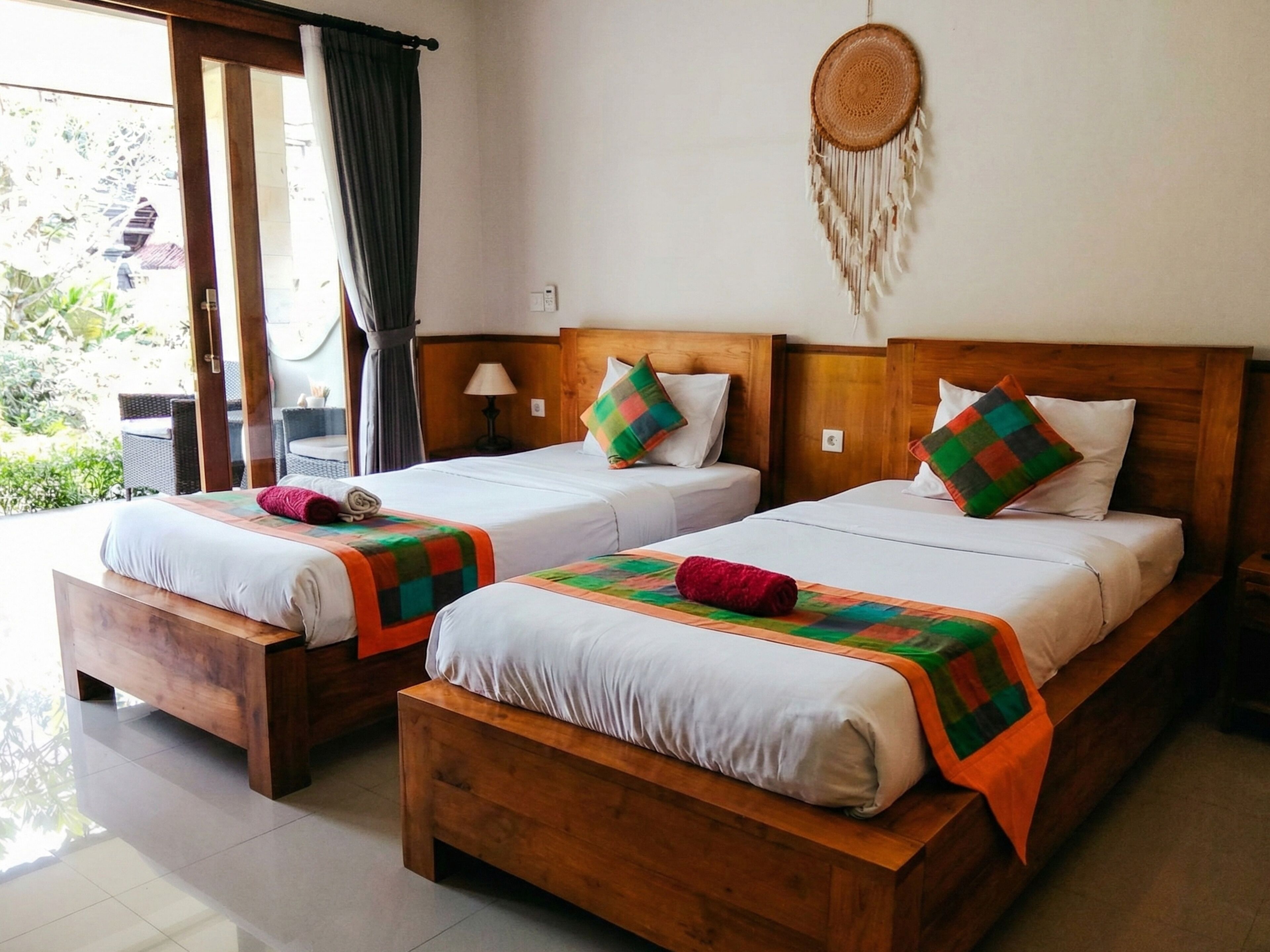 Chambre Supérieure avec lits jumeaux, balcon, vue jardin