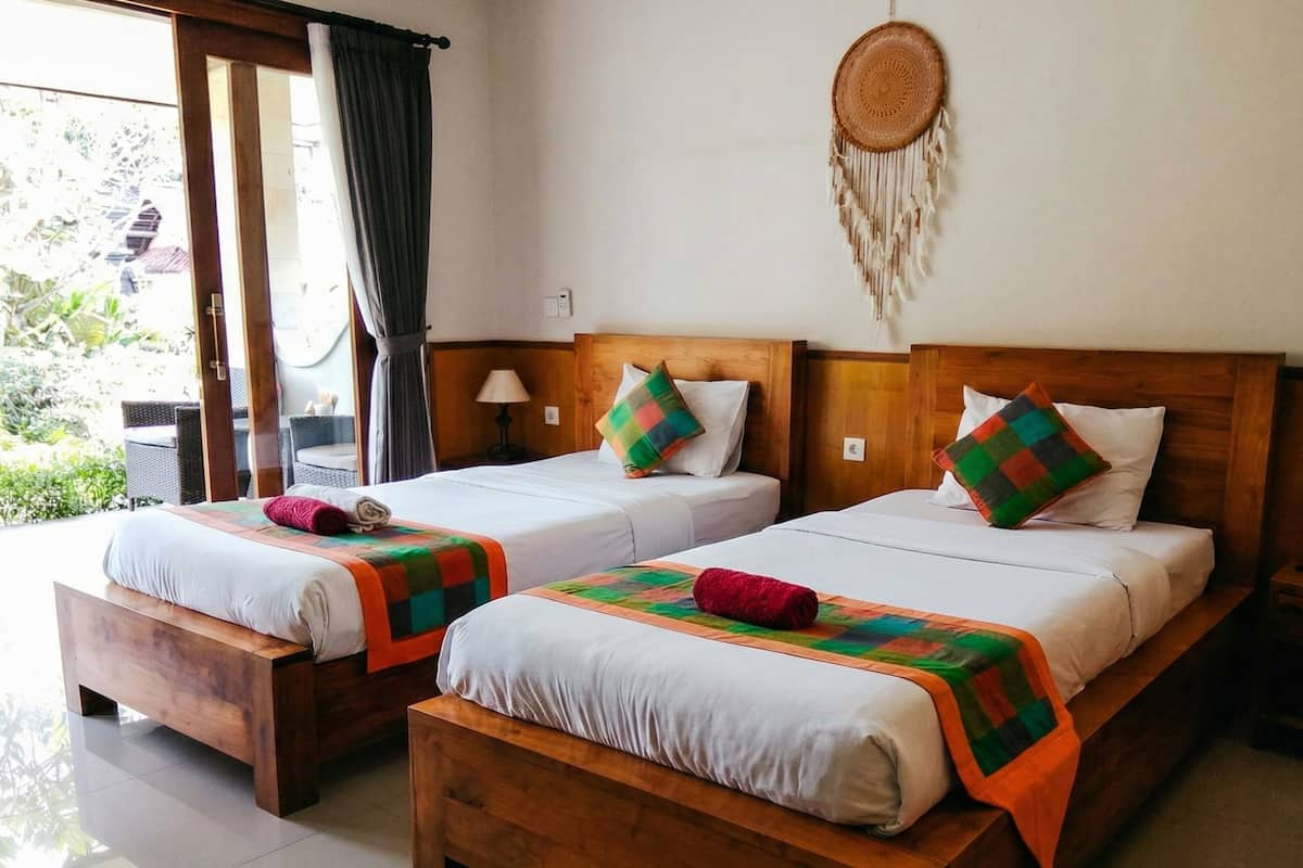 Chambre Supérieure avec lits jumeaux, balcon, vue jardin