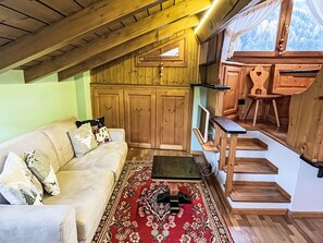 TV - Mansarda San Lorenzo by Interhome (Pinzolo)