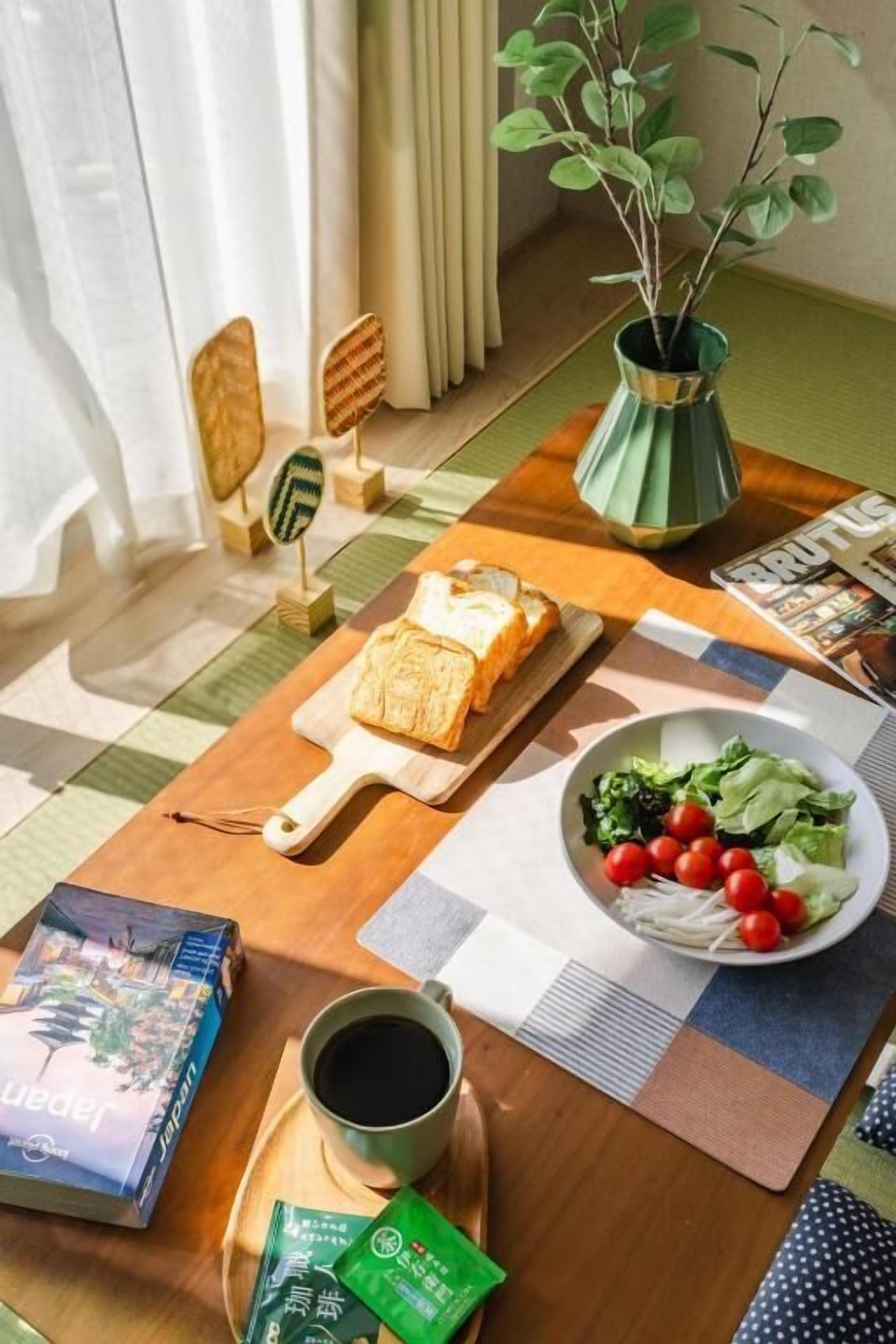 Double Room, Non Smoking, City View | Interior