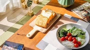 Double Room, Non Smoking, City View | Interior