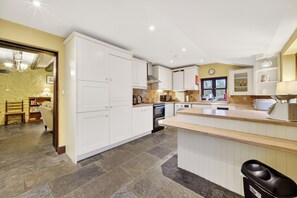 Fridge, microwave, oven, stovetop - Historic 2-Bed Home in a 17th-Century Farmhouse (Saint Mellons)
