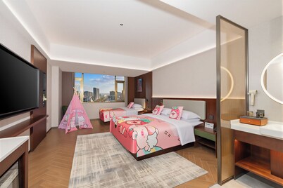 Days Hotel by Wyndham Fuyang Linquan