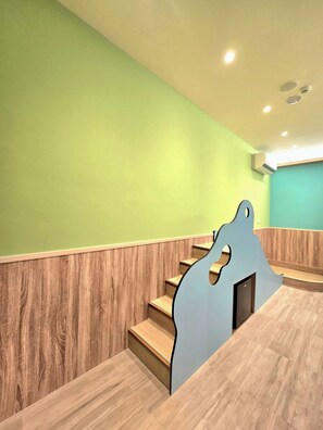 Kamar Triple Khas | Interior