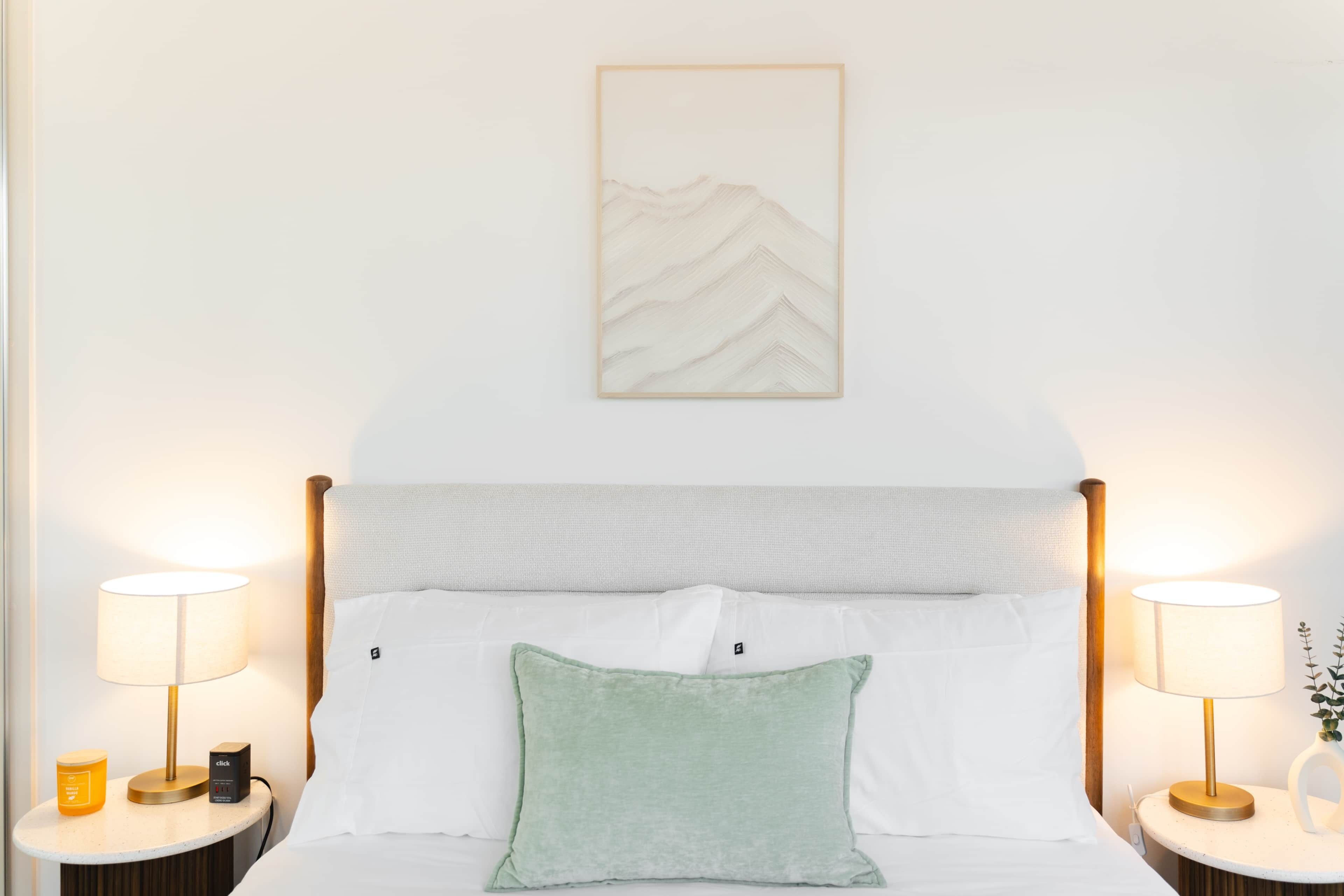 2 habitaciones, tabla de planchar con plancha y wifi gratis 