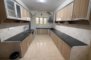 Private kitchen - Zingy Hostel Bengaluru, Koramangala (Bengaluru)