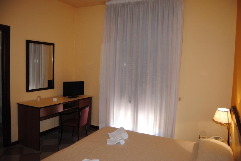 Ferro/asse da stiro, Wi-Fi gratuito, accesso in sedia a rotelle