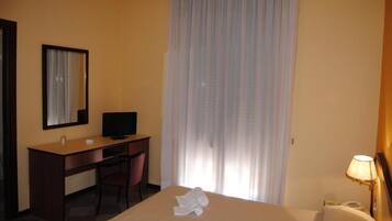 Ferro/asse da stiro, Wi-Fi gratuito, accesso in sedia a rotelle