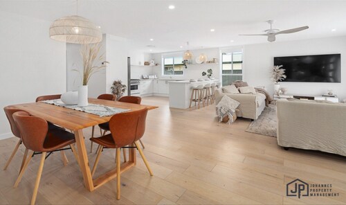 Elegant Beachside Retreat with Luxurious Amenities